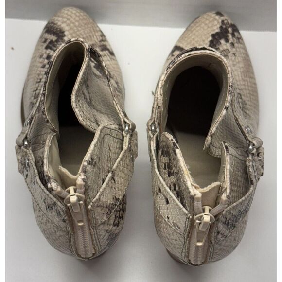 Fergalicious by‎ Fergie Chucky Women's Size 7 Snakeskin Ankle Boots Boho - Picture 4 of 9